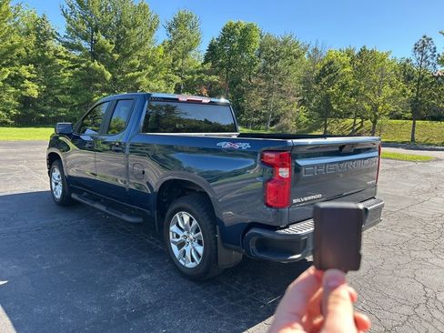 Used 2020 Chevrolet Silverado 1500 Custom w/ Custom Value Package AWD/4WD image 5