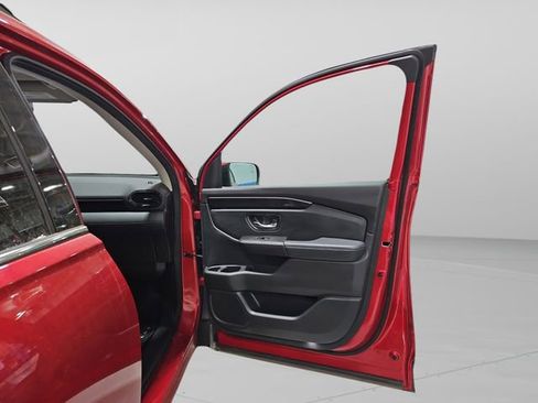 Certified 2025 Honda Pilot Elite image 32