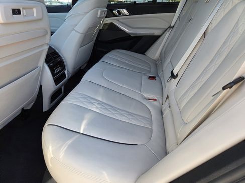 Used 2022 BMW X5 M50i w/ Executive Package image 25