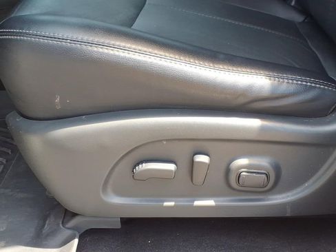 Used 2020 Nissan Pathfinder SL FWD image 27