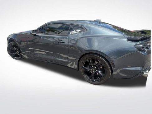 Used 2021 Chevrolet Camaro LT image 3