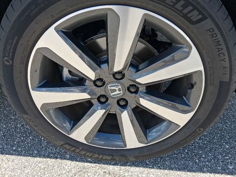 Used 2023 Honda Pilot Touring image 12