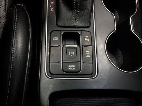 Used 2019 Kia Sorento SX FWD image 16