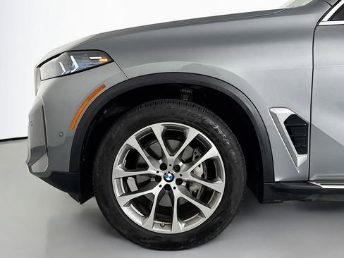 Used 2025 BMW X5 xDrive40i w/ Climate Comfort Package image 9
