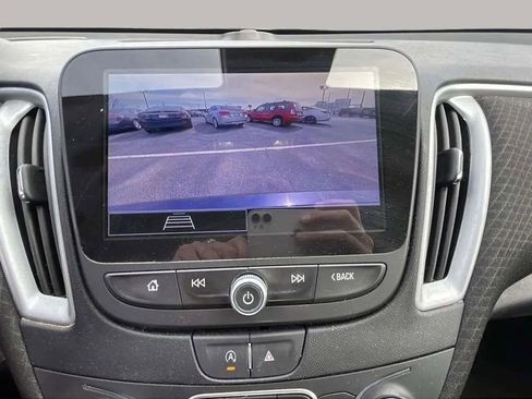 Used 2023 Chevrolet Malibu LT image 19
