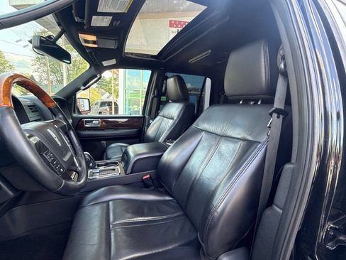 Used 2017 Lincoln Navigator L Select AWD/4WD image 12