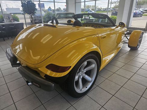 Used 1999 Plymouth Prowler RWD image 5