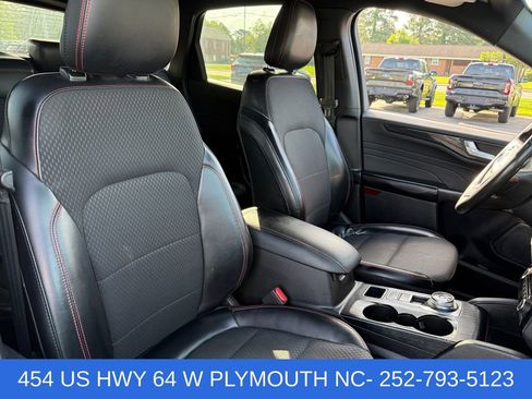 Used 2023 Ford Escape ST-Line w/ Tech Pack #1 FWD image 20