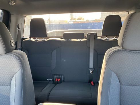 Used 2025 Chevrolet Silverado 1500 LT image 27