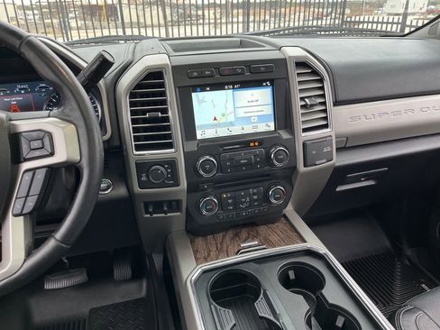 Used 2017 Ford F350 Lariat w/ Lariat Ultimate Package image 21