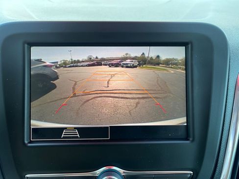Certified 2023 Chevrolet Equinox LT FWD image 24