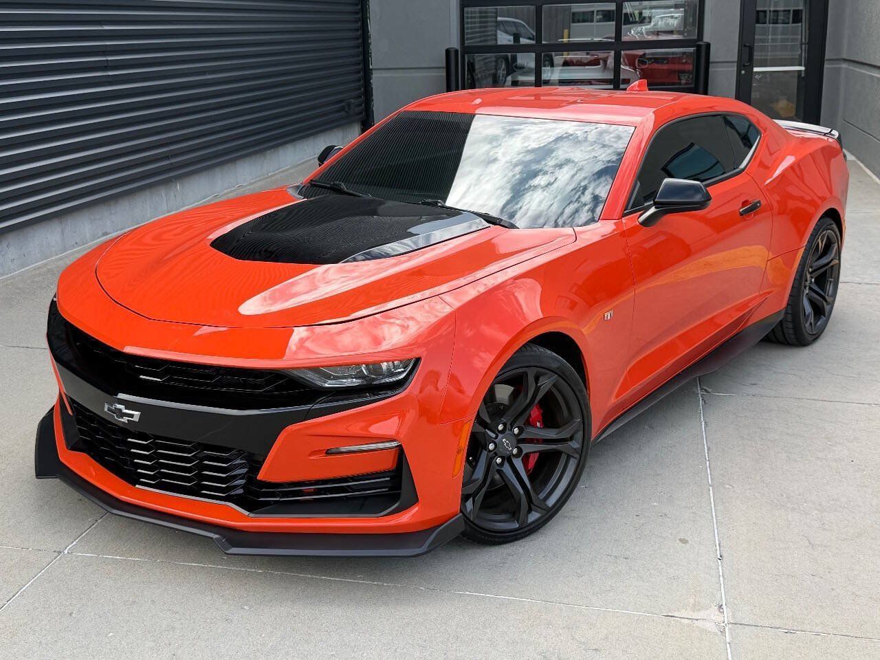 Used 2021 Chevrolet Camaro SS RWD image 2