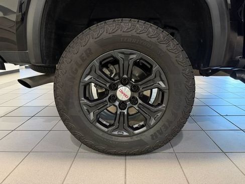 Used 2023 GMC Canyon Elevation w/ LPO, Off Road Lift Package AWD/4WD image 9