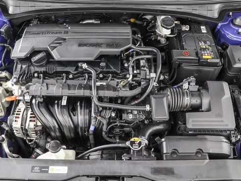 Used 2024 Hyundai Elantra SEL image 49