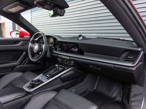 Used 2024 Porsche 911 Carrera S w/ Sport Package RWD image 33