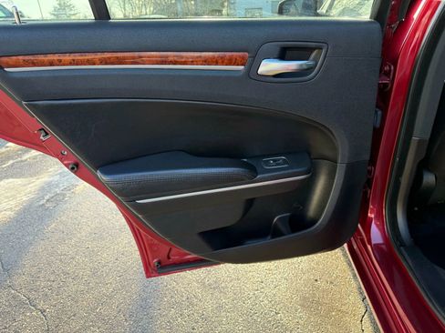 Used 2012 Chrysler 300 Limited image 11