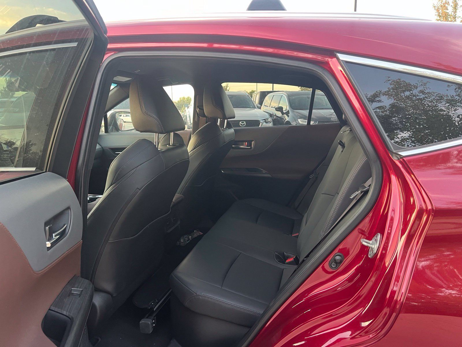 Used 2023 Toyota Venza XLE AWD/4WD image 17