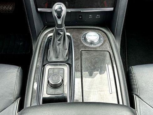 Used 2024 INFINITI QX80 Luxe image 34