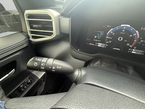 Used 2023 Toyota Tundra Platinum w/ Advanced Package image 22