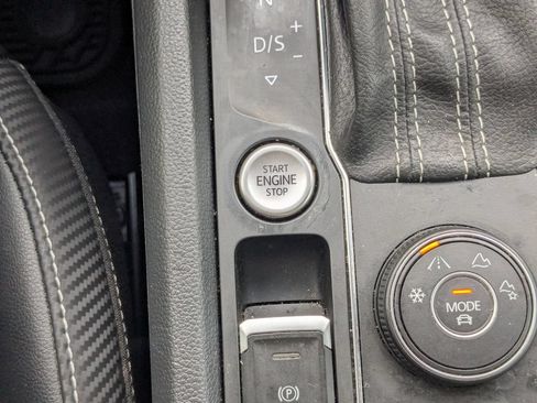 Used 2021 Volkswagen Atlas Cross Sport SE AWD/4WD image 44