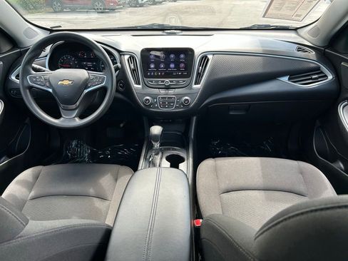 Used 2024 Chevrolet Malibu LT FWD image 11