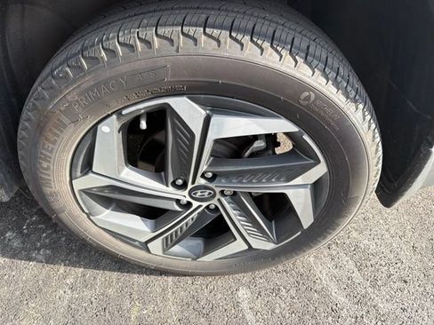 Certified 2024 Hyundai Tucson Limited AWD/4WD image 27
