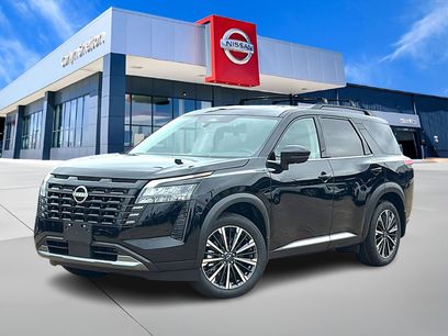 New 2026 Nissan Pathfinder Platinum w/ Cargo Package