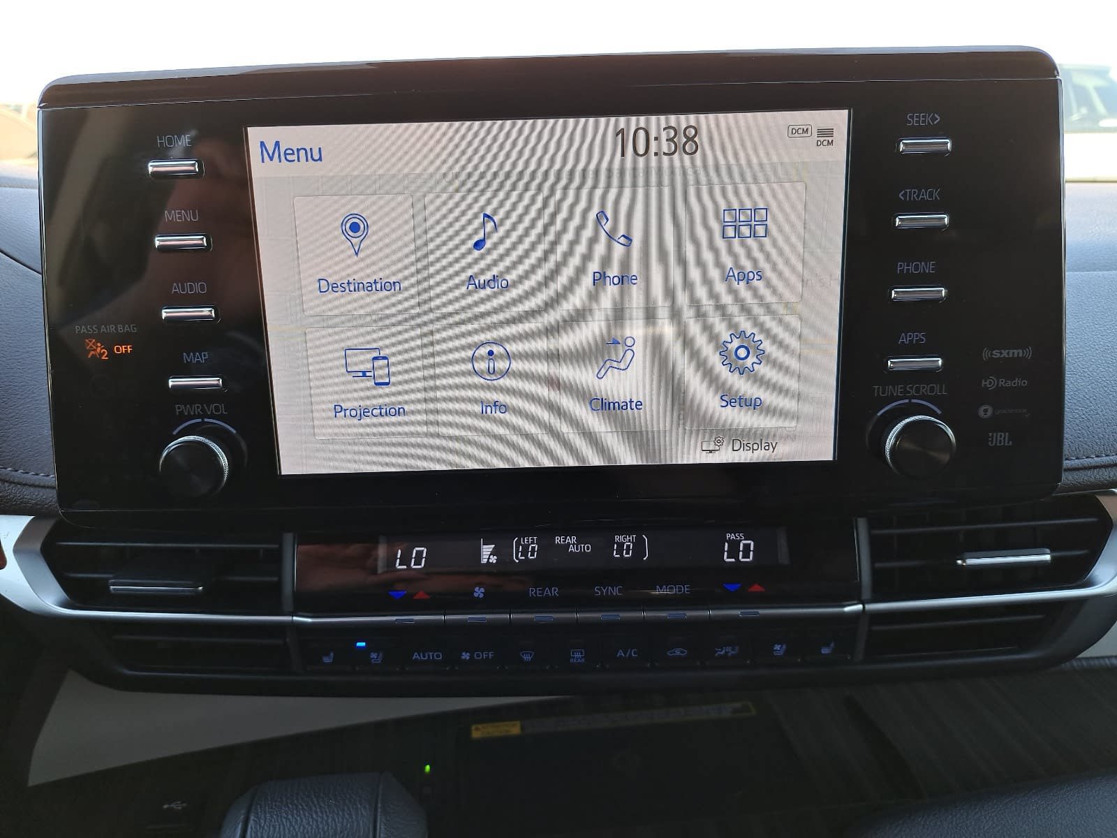 Used 2024 Toyota Sienna Platinum FWD image 25