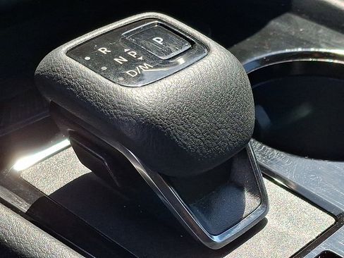 Used 2024 Nissan Rogue S AWD/4WD image 14