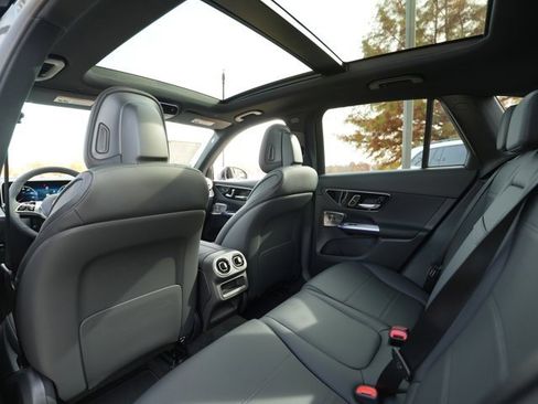 Used 2026 Mercedes-Benz GLC 300 4MATIC image 42