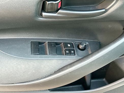 Used 2025 Toyota Corolla LE image 15