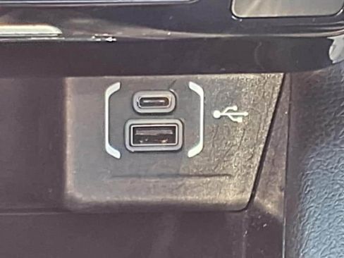 Used 2022 Jeep Compass Latitude image 24