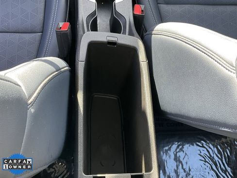 Used 2022 Chevrolet Bolt EUV LT w/ Convenience Package image 43