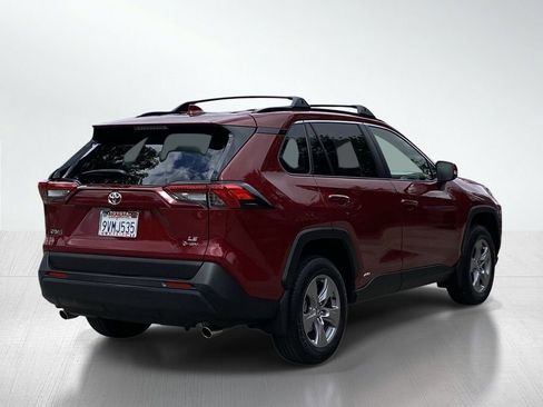 Certified 2025 Toyota RAV4 LE AWD/4WD image 8