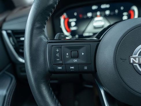 Used 2022 Nissan Rogue Platinum w/ Head-Up Display Package image 29