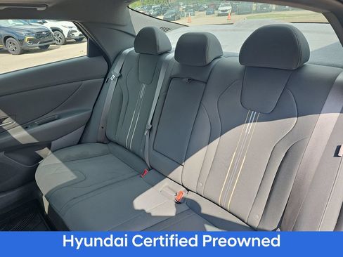 Certified 2025 Hyundai Elantra SEL FWD image 13