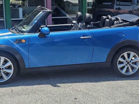 Used 2012 MINI Cooper Convertible image 2