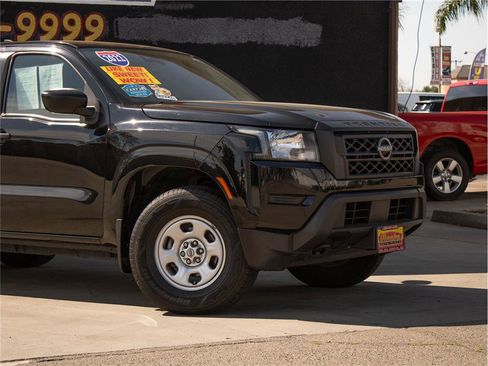 Used 2022 Nissan Frontier S w/ Technology Package AWD/4WD image 6