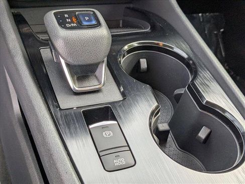 Used 2022 Nissan Rogue SV image 14