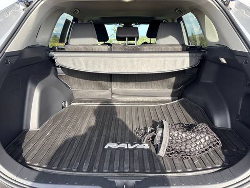 Used 2025 Toyota RAV4 XLE w/ Convenience Package FWD image 15