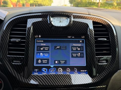 Used 2014 Chrysler 300 SRT8 w/ Leather Interior Group RWD image 16