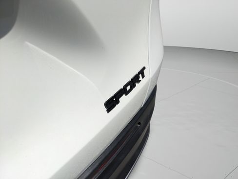 Used 2024 Honda HR-V Sport image 40