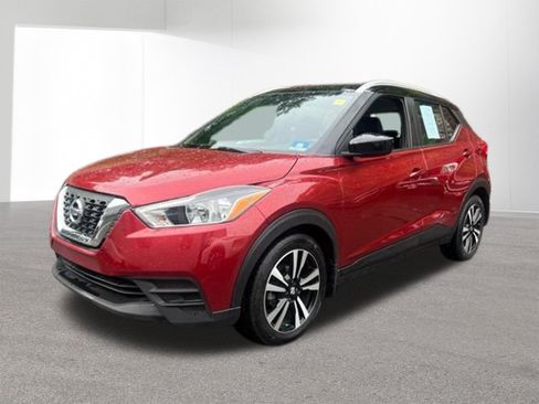 Used 2018 Nissan Kicks SV FWD image 27