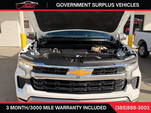 Used 2023 Chevrolet Silverado 1500 LT w/ Z71 Off-Road Package AWD/4WD image 16