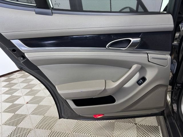 Used 2012 Porsche Panamera 4 AWD/4WD image 19