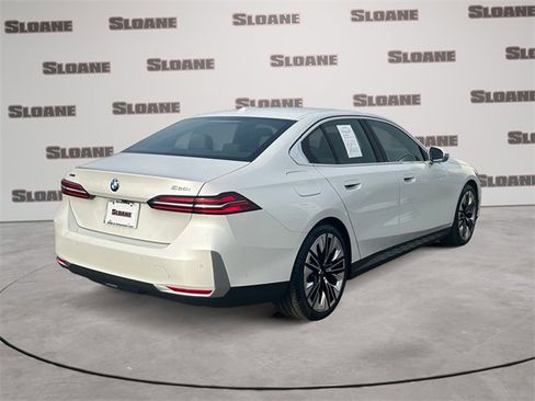 Certified 2025 BMW 530i xDrive w/ Premium Package image 5