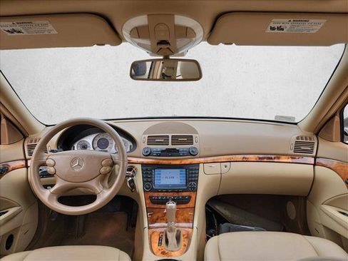 Used 2008 Mercedes-Benz E 350 Sedan image 17