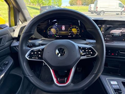 Used 2022 Volkswagen GTI Autobahn FWD image 23