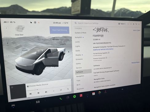 Used 2024 Tesla Cybertruck AWD Crew Cab image 16