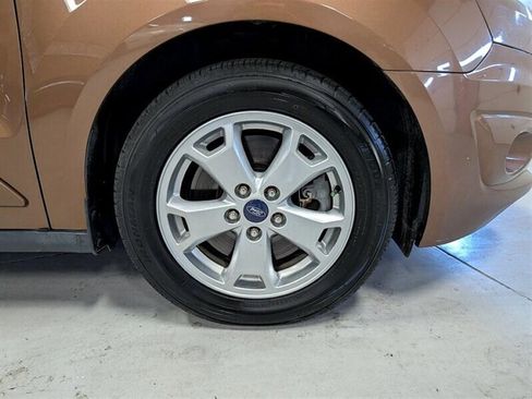 Used 2014 Ford Transit Connect Titanium image 12